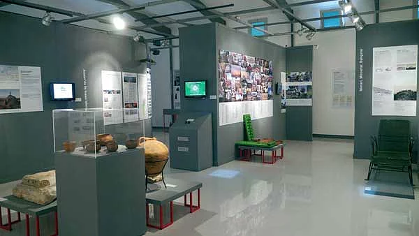 Aya Nikola Hangar Müze Alanı’nı gezin.